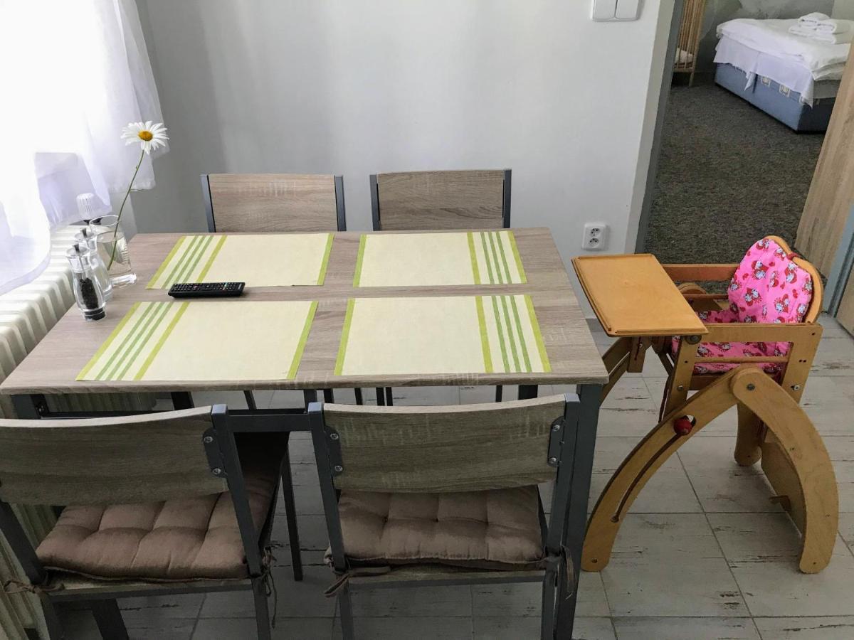 Apartman Na Namesti Apartment Opocno Ngoại thất bức ảnh