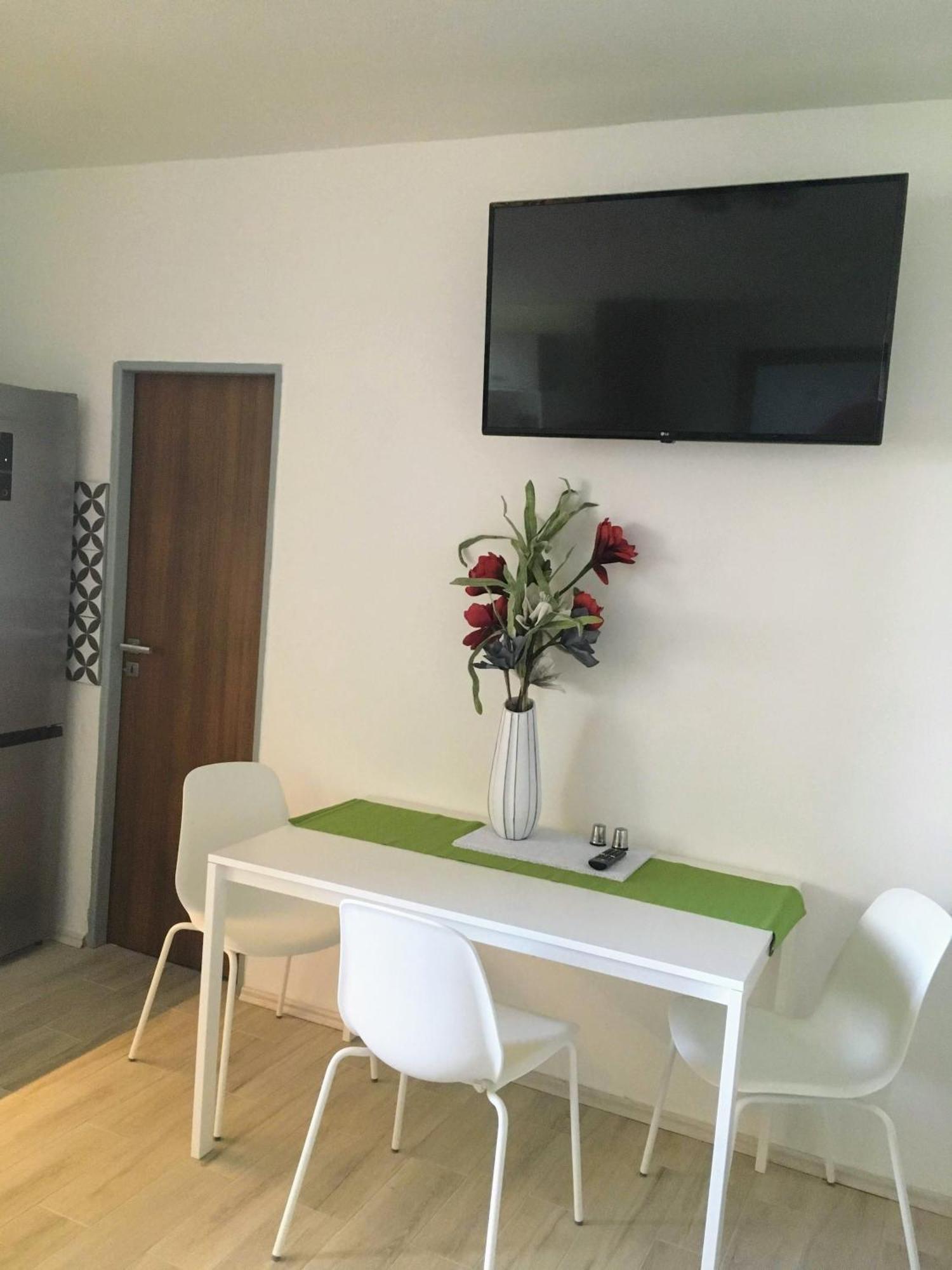 Apartman Na Namesti Apartment Opocno Ngoại thất bức ảnh