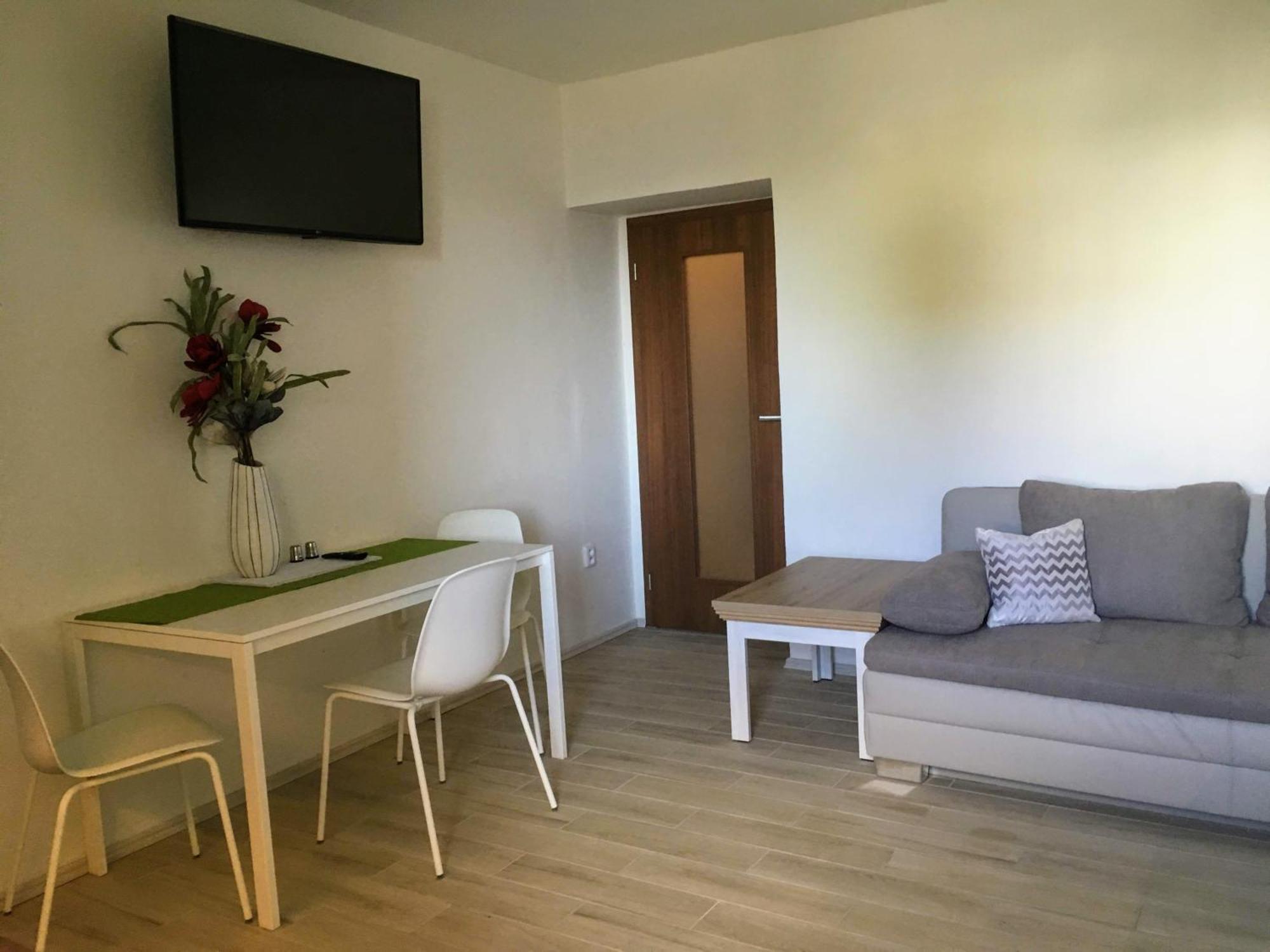 Apartman Na Namesti Apartment Opocno Ngoại thất bức ảnh