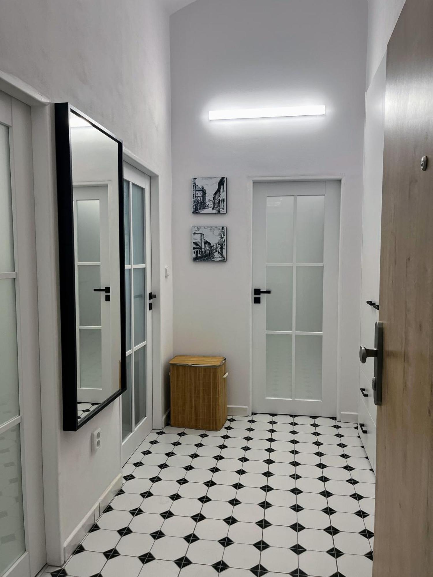 Apartman Na Namesti Apartment Opocno Ngoại thất bức ảnh