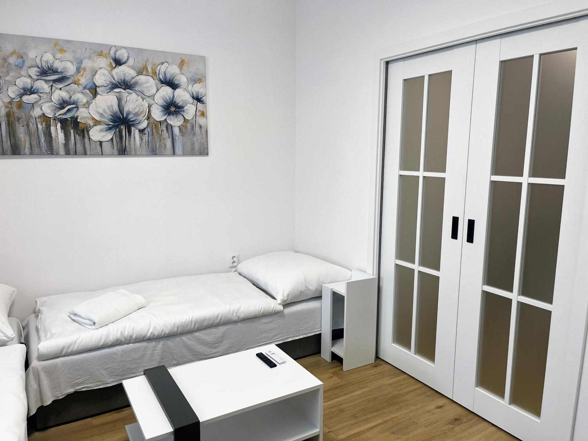 Apartman Na Namesti Apartment Opocno Ngoại thất bức ảnh